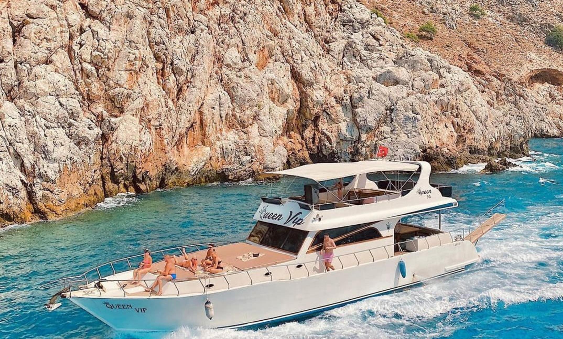 Alanya Yacht Rental – Private Queen Vip Yacht on the Mediterranean yacht rental